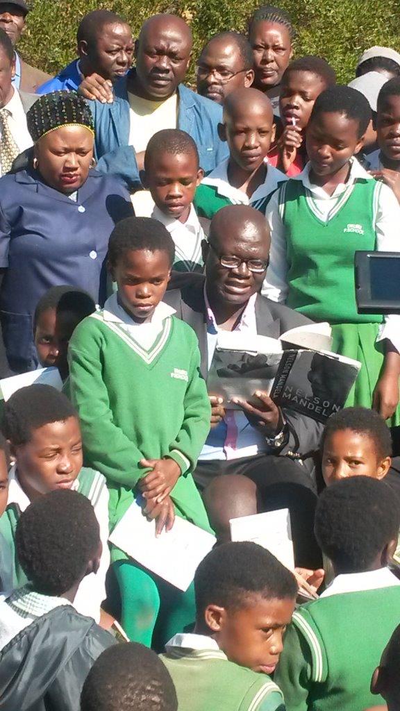MEC, Mayor and learners reading